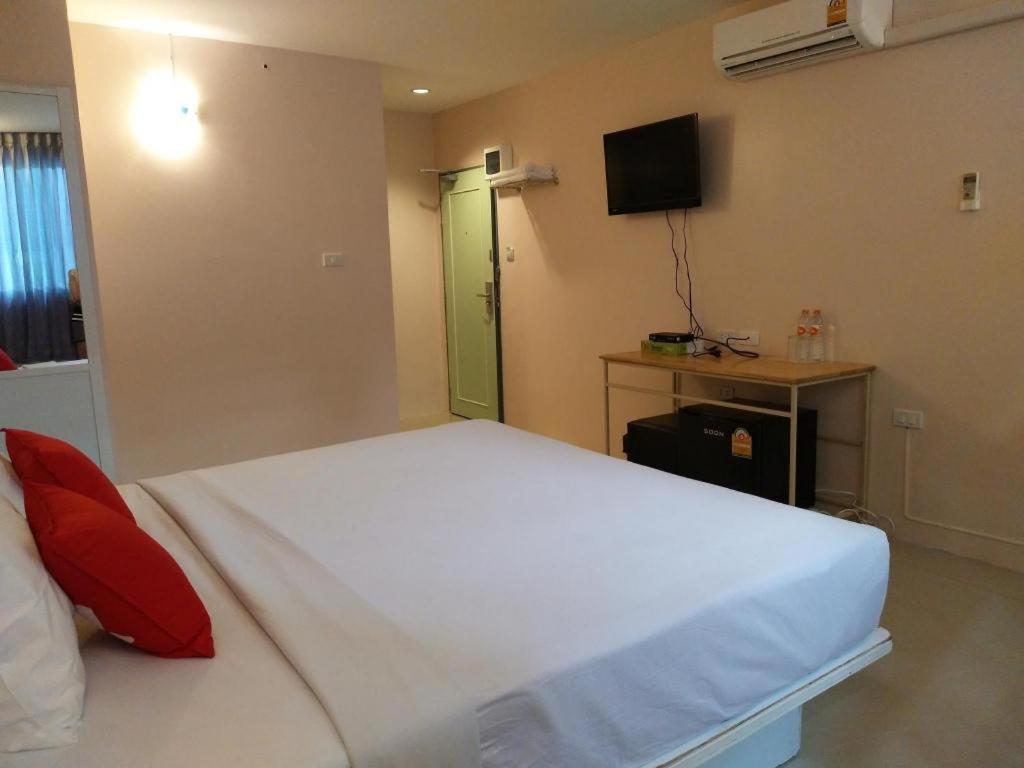 Bird Room Hotel - Pratunam Μπανγκόκ Εξωτερικό φωτογραφία